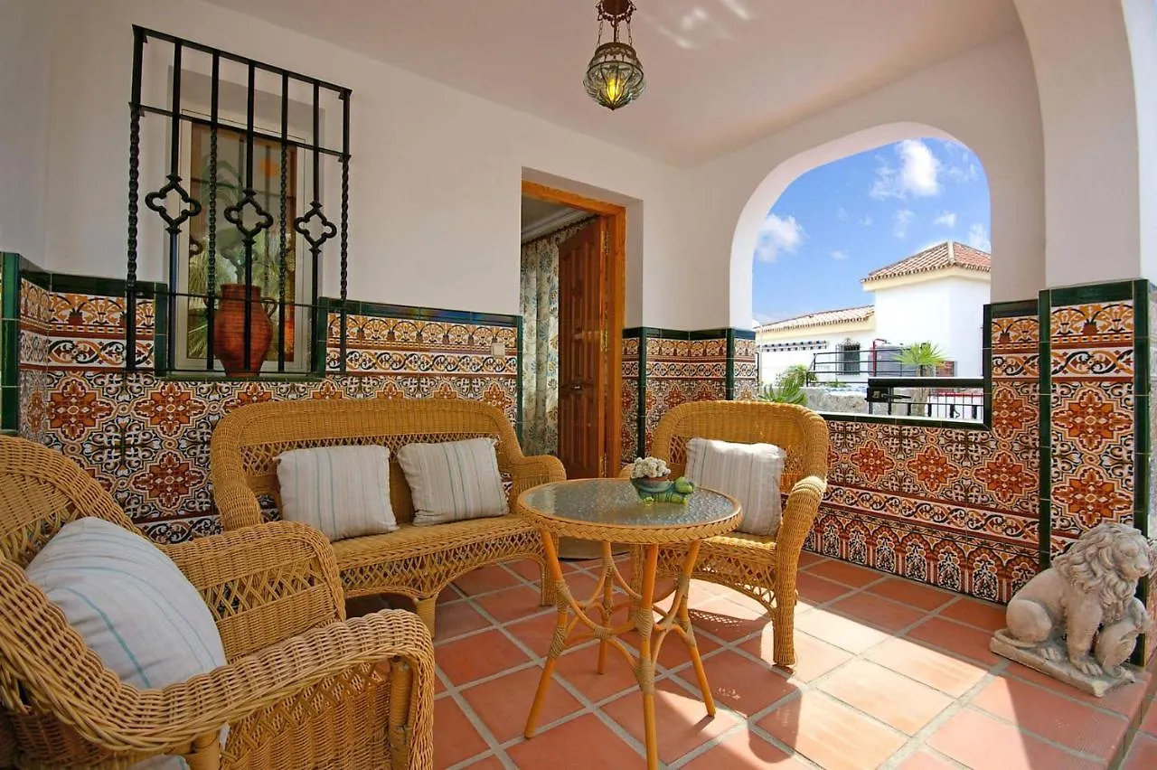 Villa Loly By Villa Plus Nerja 0*,